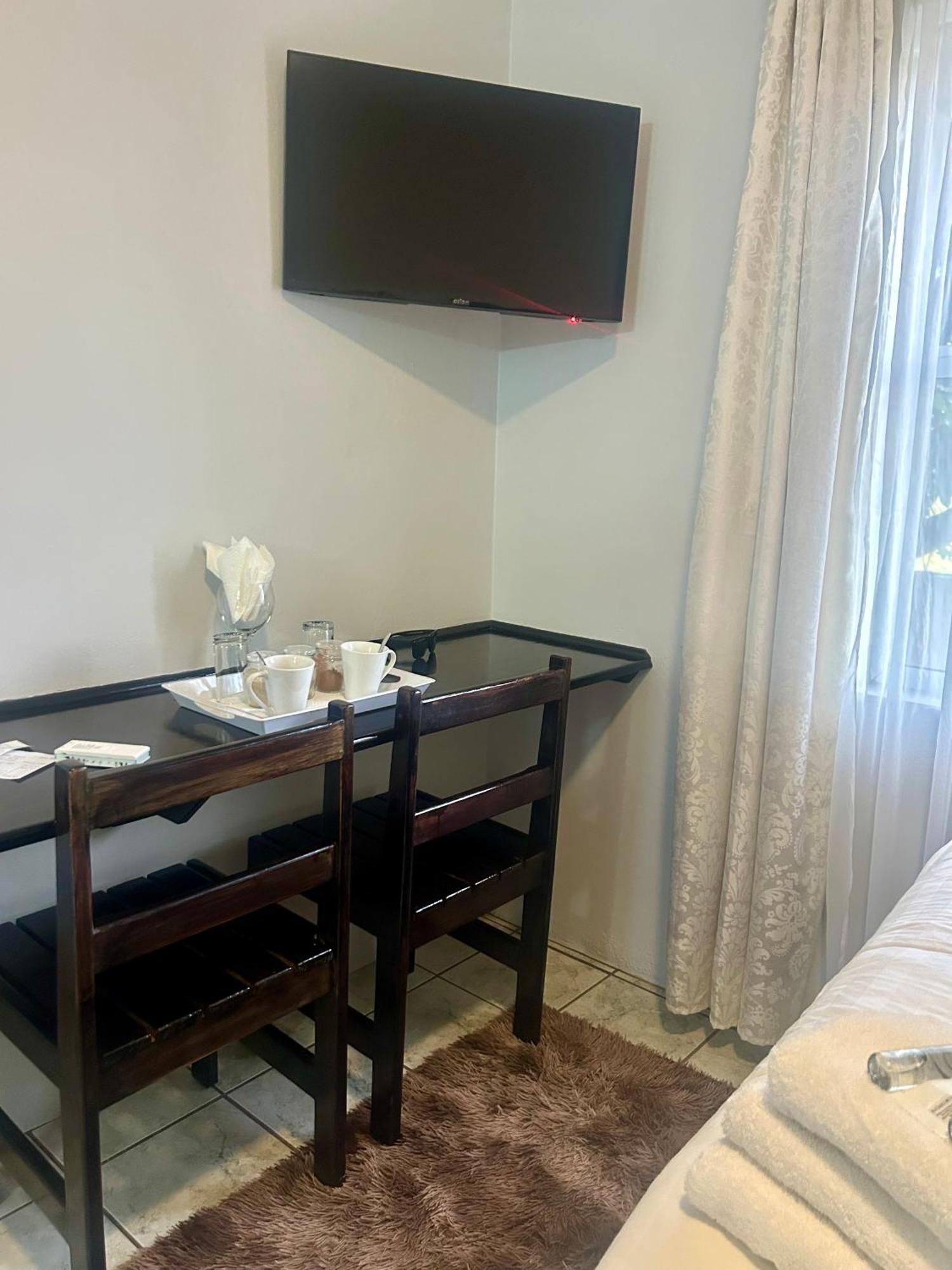 Skyfly Bed & Breakfast Manzini Ngoại thất bức ảnh